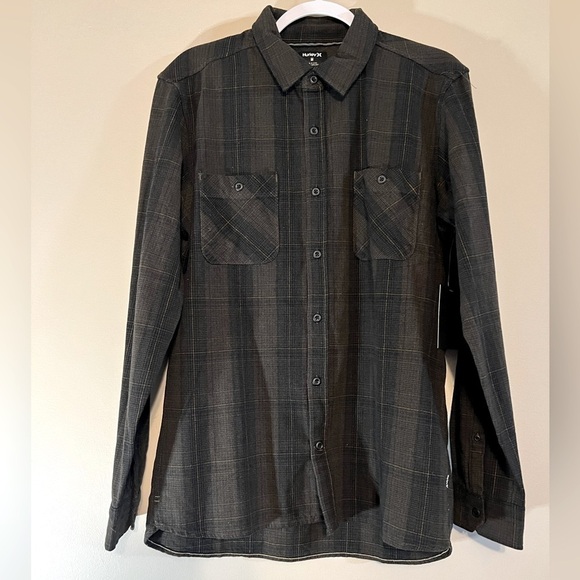 Hurley Classic Fit Button Down - Picture 1 of 4